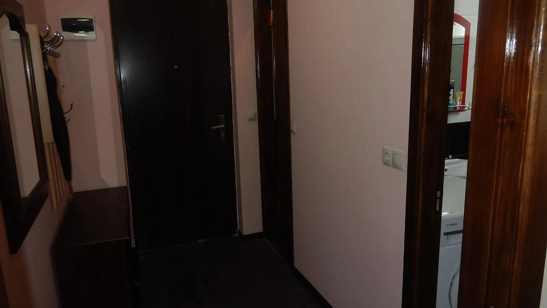 Apartment On Gamsakhurdia バトゥーミ グルジア